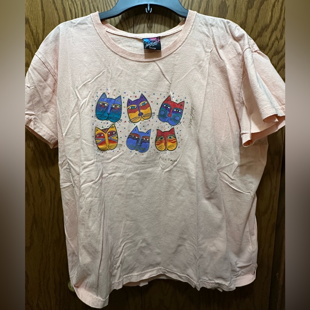 ORIGINAL LAUREL BURCH TEE. FANTASTIC FELINES line.